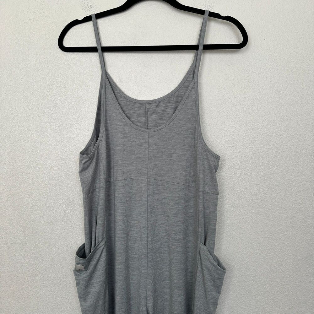 Vuori Gray Jumpsuit - Picture 3 of 10